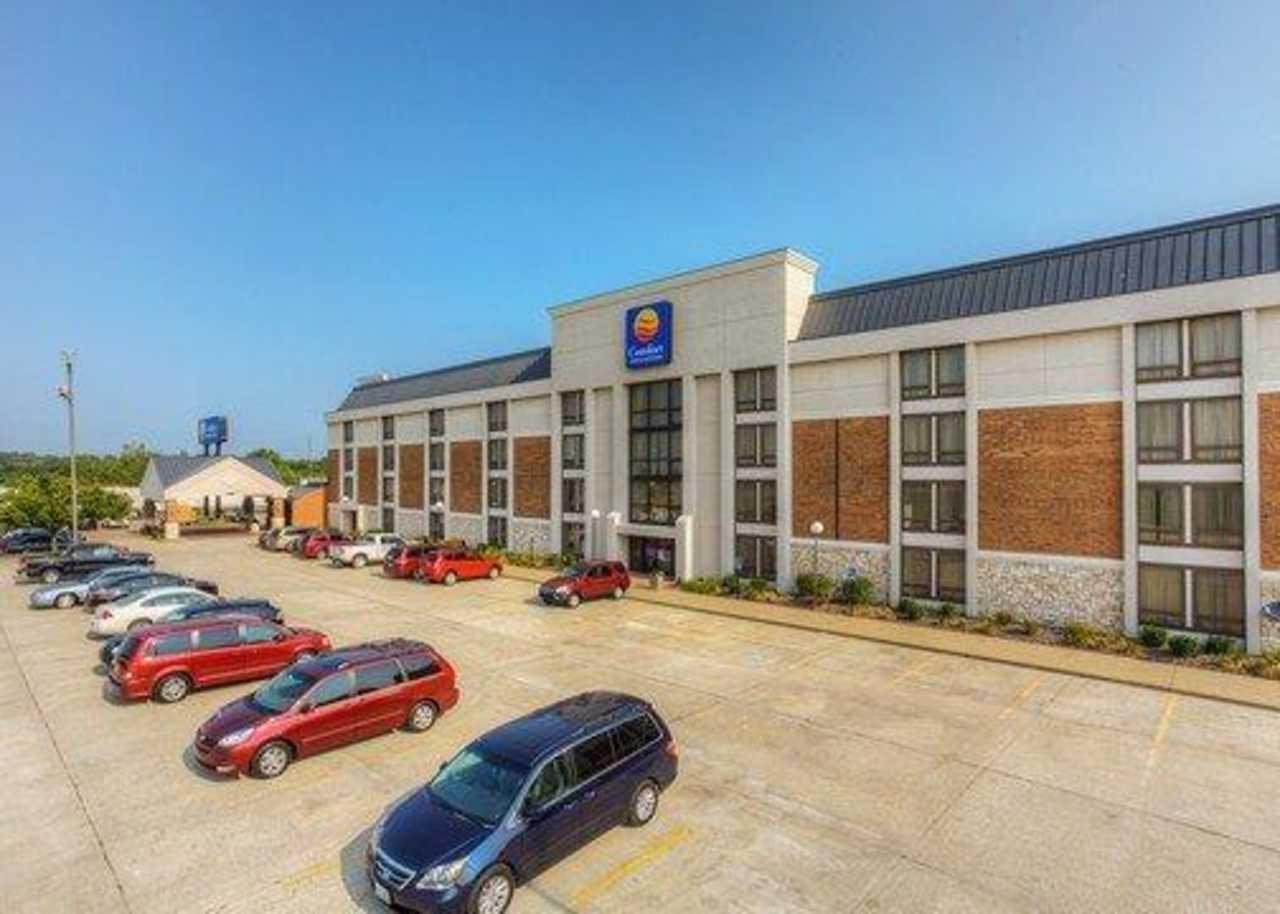Comfort Inn & Suites Evansville Airport Exterior photo